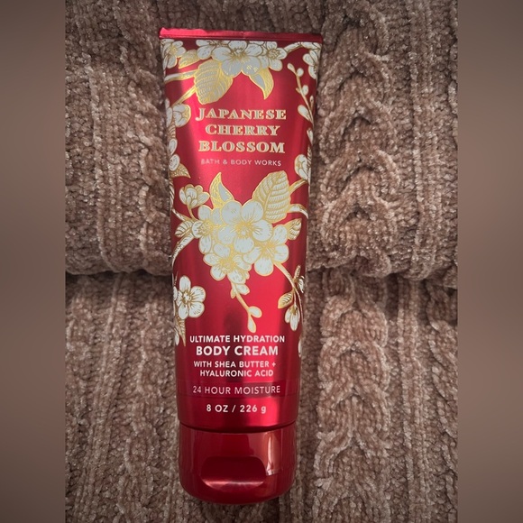 Japanese Cherry Blossom Bath & Body Set - Red - Picture 3 of 8